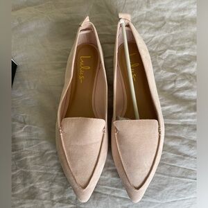 Lulus Flats